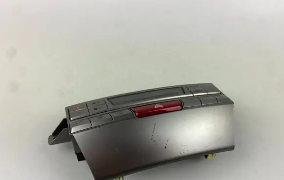 Subaru Legacy Climate control unit 72311AJ010