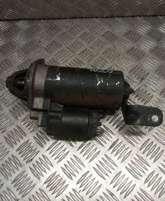 Opel Zafira A Starter motor