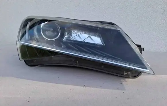Skoda Superb B8 (3V) Headlight/headlamp 3V1941016B