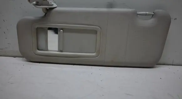 Sun visor