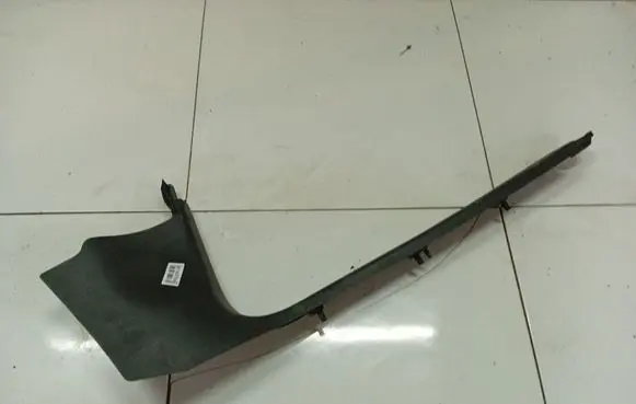 Audi A6 S6 C6 4F Front sill trim cover 4F1867272B