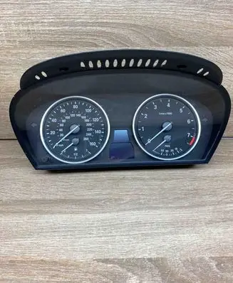 BMW 5 E60 E61 Speedometer (instrument cluster) 9153752 110080213