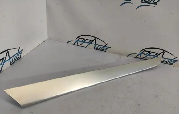 Audi A6 S6 C6 4F Front door trim bar 4F0867410