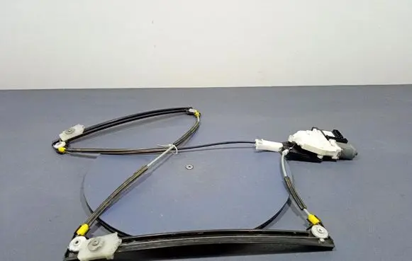 Audi A3 S3 8P Front door window regulator with motor