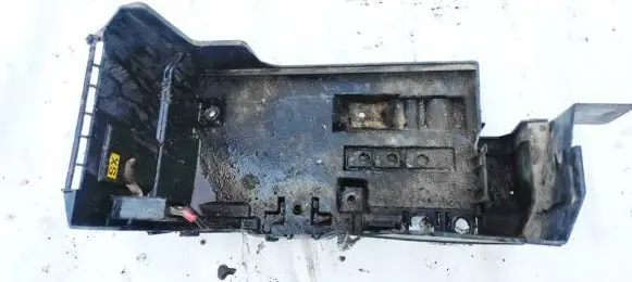 Battery box tray