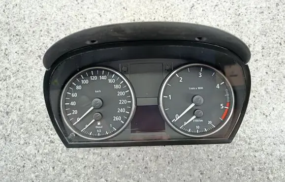 BMW 3 E90 E91 Speedometer (instrument cluster) 9110205