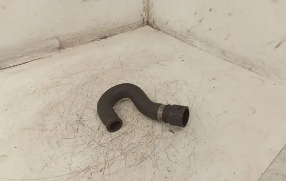 BMW 5 E39 Engine coolant pipe/hose