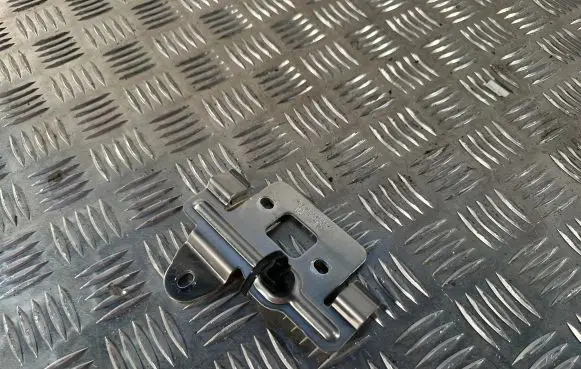 Mercedes-Benz GLC X253 C253 Bracket in trunk/boot A2535450540