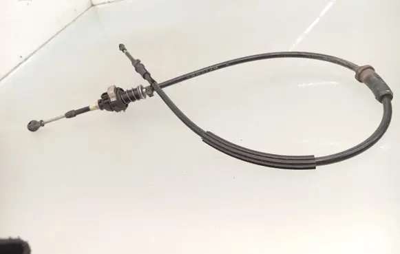 Opel Astra H Gear shift cable linkage 13190005