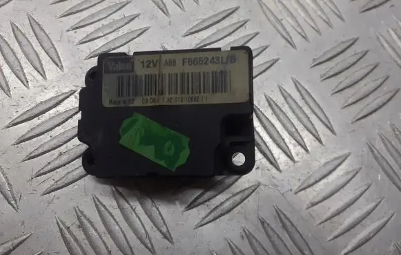 Citroen C3 A/C air flow flap actuator/motor F665243