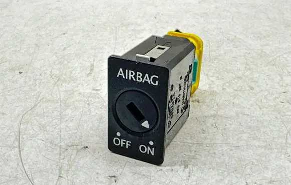 Audi TT TTS Mk2 Passenger airbag on/off switch 5P0919237C
