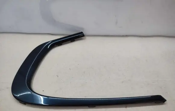 BMW X6 E71 Rear glass trim 