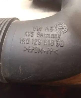 Volkswagen Golf IV Air intake duct part 1K0129618BQ