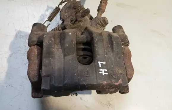Opel Vectra C Rear brake caliper