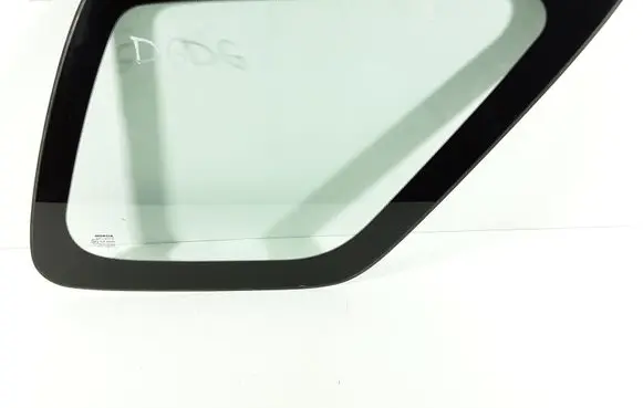 Honda CR-V Rear side window 43R00048 DOT24 M68