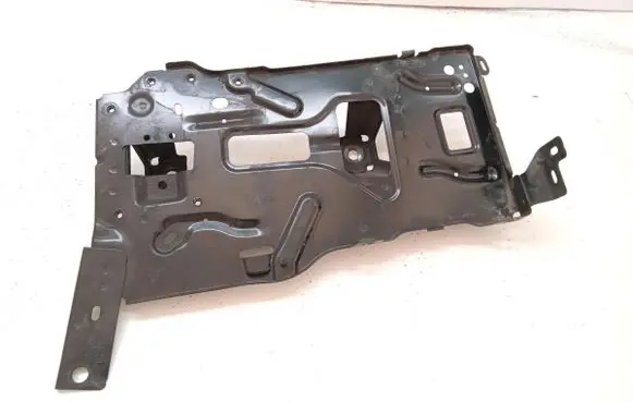 Peugeot 508 II Battery tray 9821150580