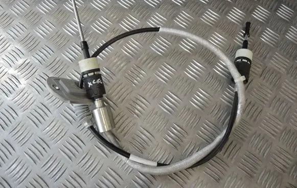 Volvo XC60 Gear shift cable linkage 31492813