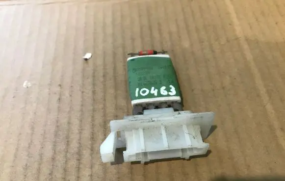 Peugeot Partner Heater blower motor/fan resistor 13223A VALEO