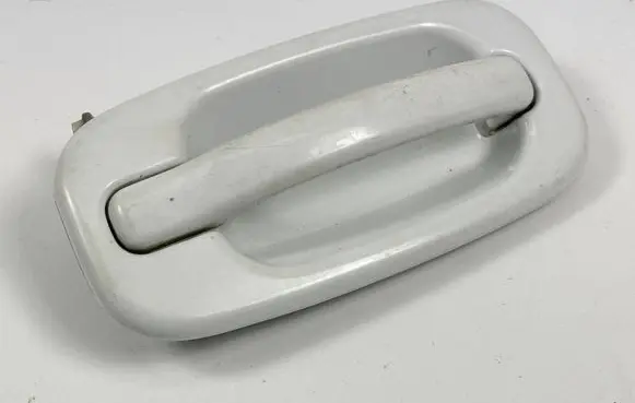 Chevrolet Tahoe Front door exterior handle 15182405