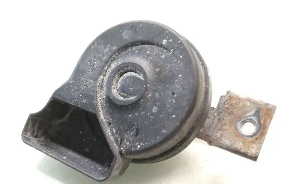 Volvo V70 Horn signal 30744029