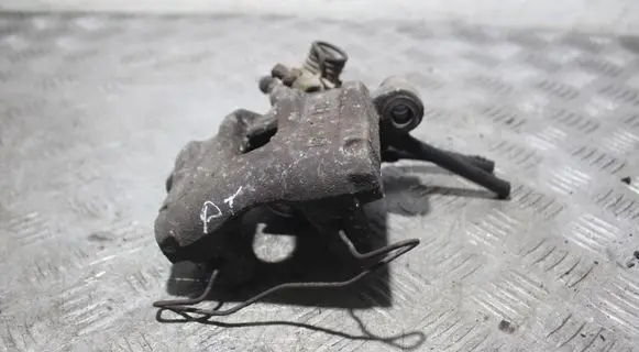 Mazda 3 I Rear brake caliper