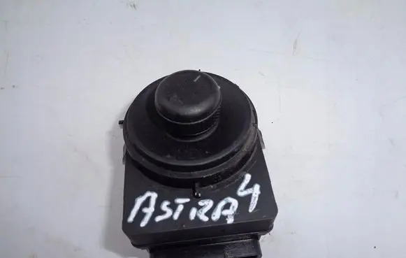 Opel Astra J Wing mirror switch