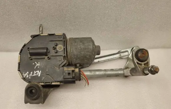 Seat Altea Wiper motor 0390241758 5P0955119A
