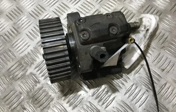 Alfa Romeo 147 Fuel injection high pressure pump 0445010007