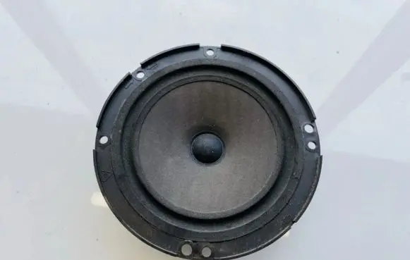 Nissan Micra Front door speaker 281586f610 4918490308