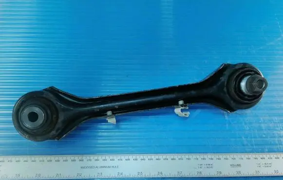 BMW 1 E81 E87 Rear control arm 6763473