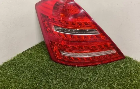 Rear/tail lights