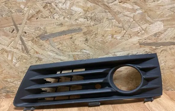 Opel Zafira B Front fog light trim/grill 13124989 325769024