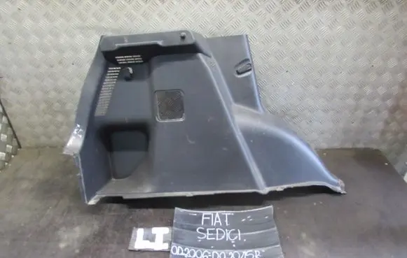 Fiat Stilo Tailgate/boot cover trim set 