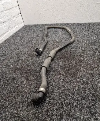 BMW 4 F32 F33 Engine coolant pipe/hose 8507246
