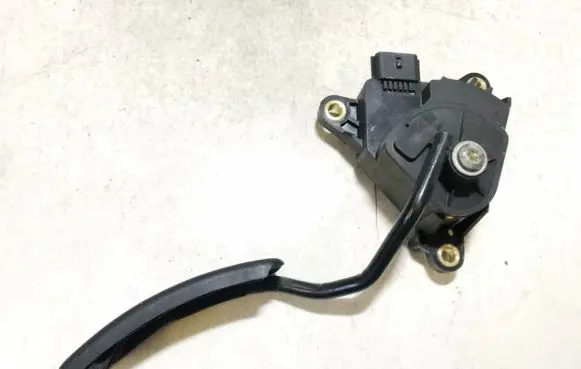 Renault Megane II Accelerator throttle pedal 8200153268