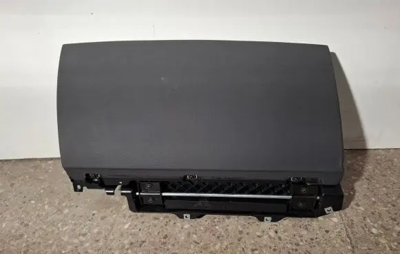 BMW 7 E65 E66 Glove box 7027427 727584 6913363