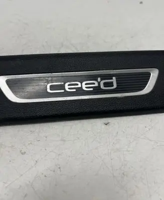 KIA Ceed Front sill trim cover 85872A2051