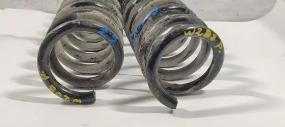 Mercedes-Benz CLK A208 C208 Front coil spring