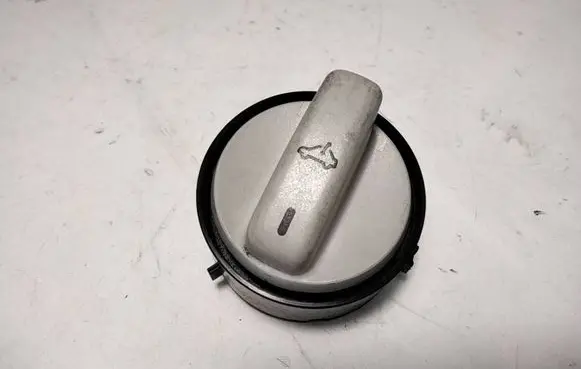 Volkswagen Golf IV Sunroof switch 1J0959613C