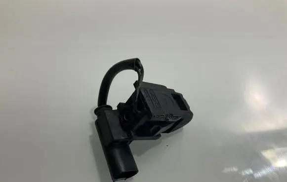 Mercedes-Benz E W211 Windshield washer spray nozzle 