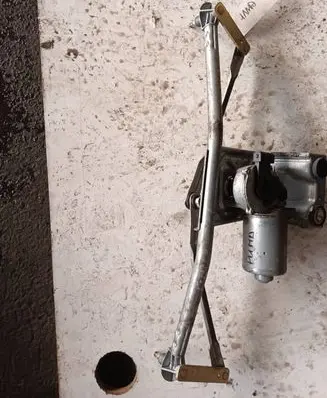 Ford Puma Front wiper linkage 
