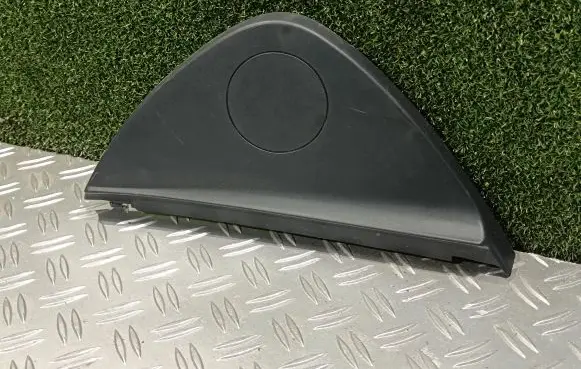 Mercedes-Benz Citan W415 Dashboard side end trim 689213795R