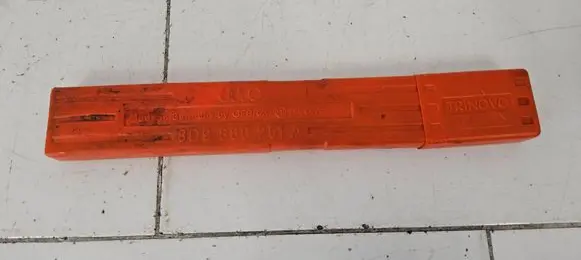 Volkswagen Golf Plus Emergency warning sign 27R030001 8D9860251A