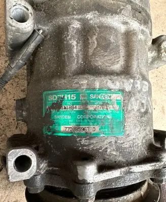Renault Espace III Air conditioning (A/C) compressor (pump) 7700859678D