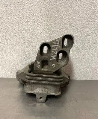 Mercedes-Benz B W246 W242 Engine mount bracket A2462400617