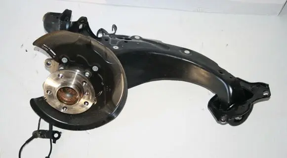 Mini One - Cooper F56 F55 Rear wheel hub 6851575