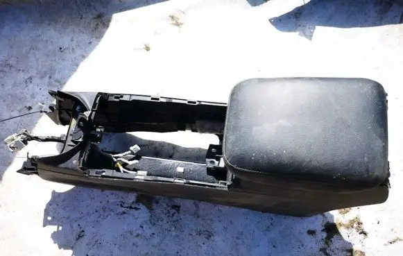 Honda CR-V Armrest