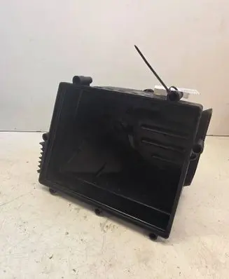 Jaguar XE Air filter box GX739600DB