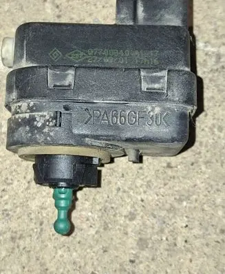 Renault Scenic II - Grand scenic II Headlight level adjustment motor 7700840141
