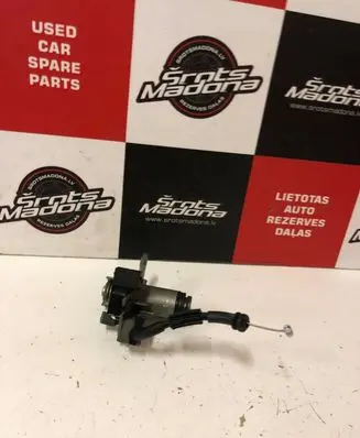 Audi A4 S4 B7 8E 8H Tailgate exterior lock 8E0827573